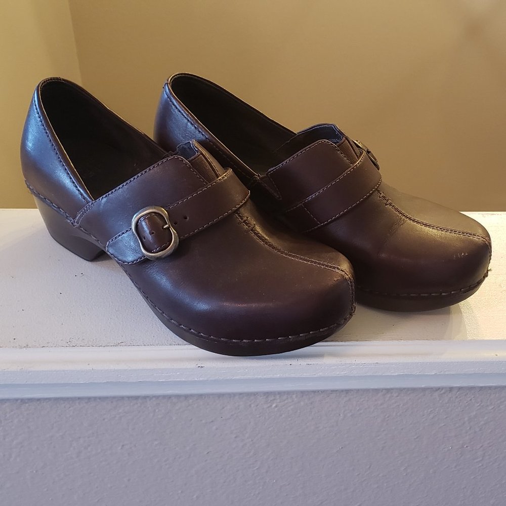 DANSKO Womens Brown Clogs Shoes 38 EU, 7.5-8 US